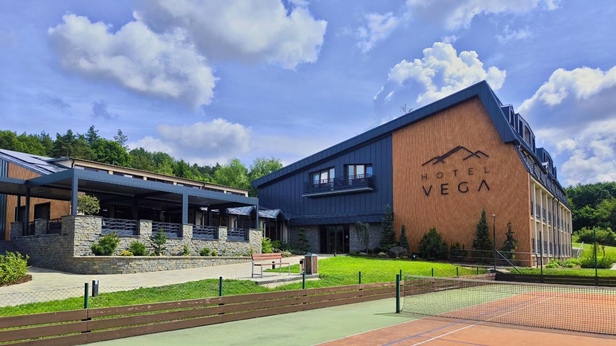 Hotel Vega Luhačovice Exterior foto